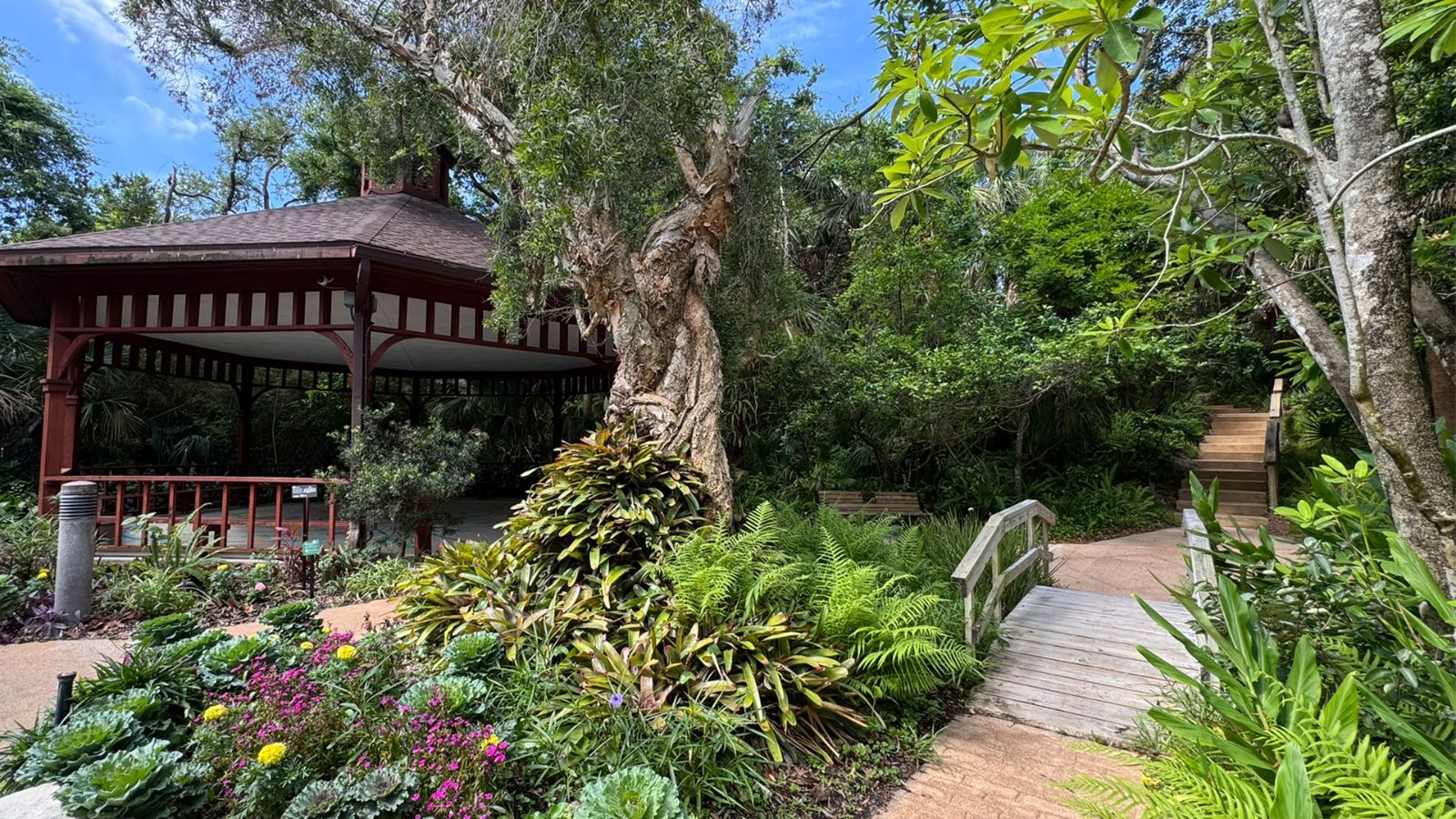 Gazebo_1920x1080.jpg